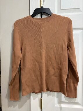 Nine West Ribbed Crewneck Sweater in Camel